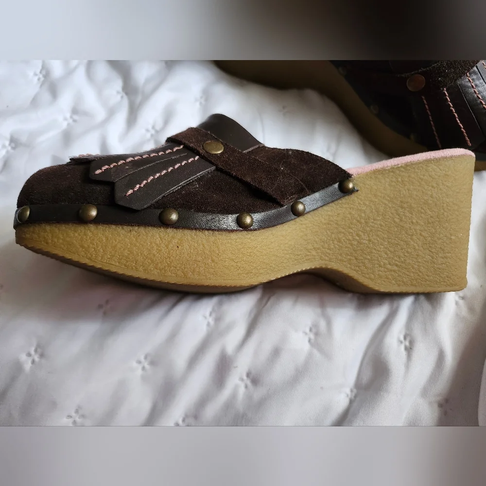 Tommy Girl WEDGES SIZE 8 NWOT PINK AND BROWN WITH BUBBLEGUM BOTTOMS SUPER CUTE🎀
